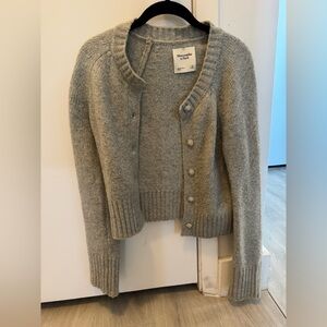 Abercrombie & Fitch Crew Cardigan